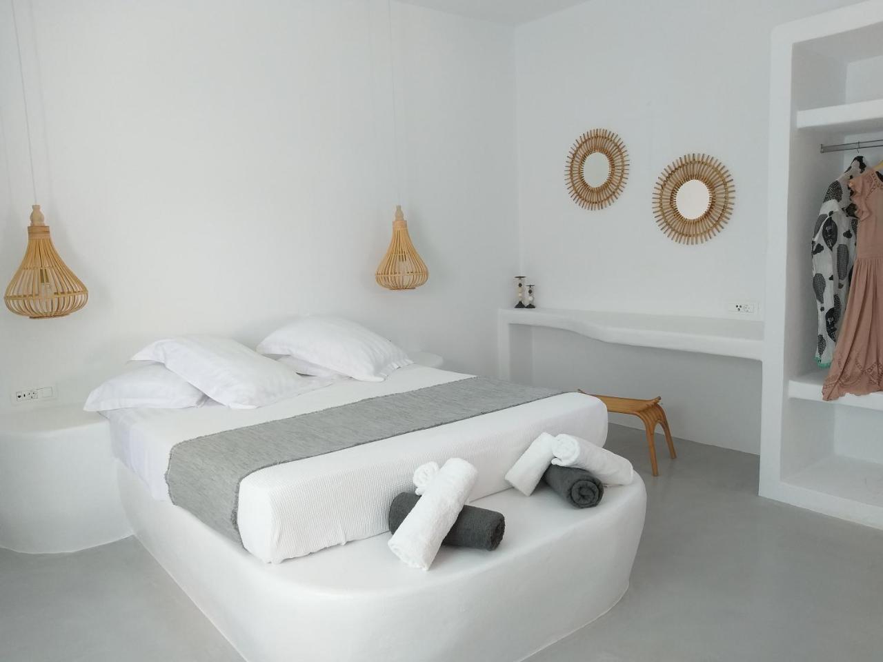Filira Suites Perissa  Exteriör bild